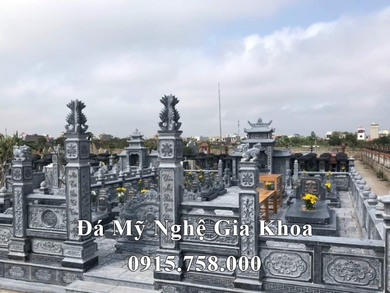 Khu Lang Mo da xanh reu dep.jpg Khu Lang Mo da xanh reu dep.jpg